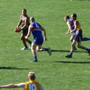 2012_04_15_round_2_35s_vs_moorabool_valley_001.jpg