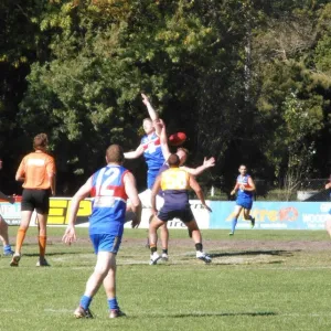 2012_04_15_round_2_35s_vs_moorabool_valley_018.jpg