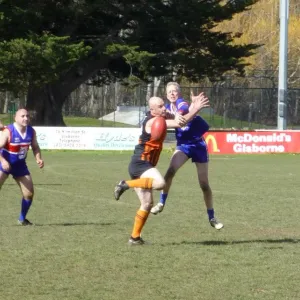 2013_round_10_45s_vs_gippsland_014.jpg